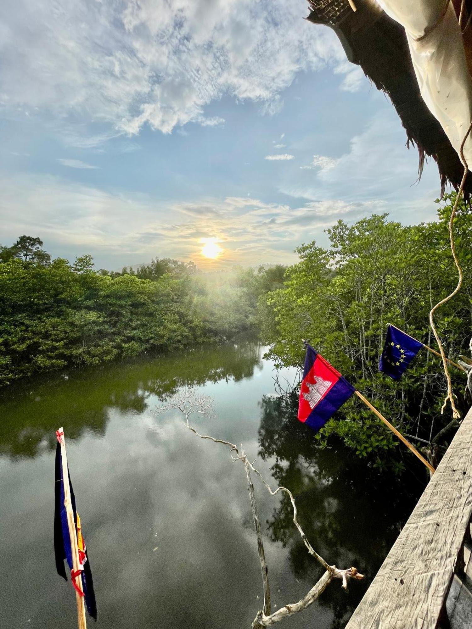 Lily'S Riverhouse Prek Svay Village Bagian luar foto